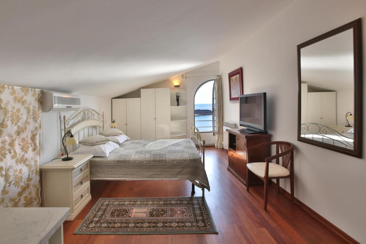 Royal Holiday Apartments Sveti Stefan Exterior foto