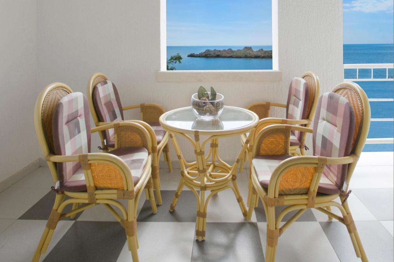 Royal Holiday Apartments Sveti Stefan Exterior foto