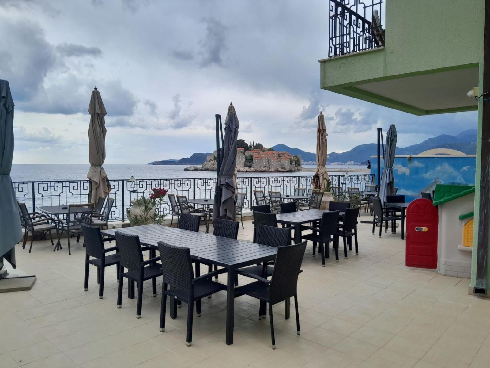 Royal Holiday Apartments Sveti Stefan Exterior foto
