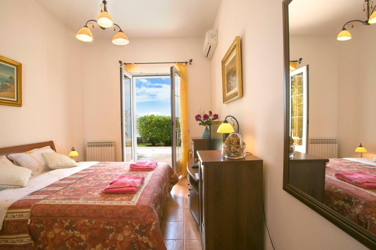 Royal Holiday Apartments Sveti Stefan Exterior foto